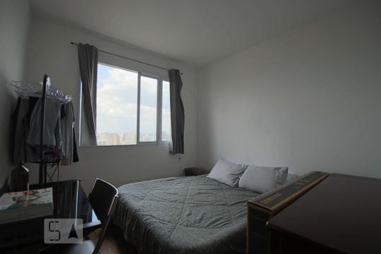 Quarto 1 de apartamento para alugar com 2 quartos, 70m² em Santa Efigênia, São Paulo