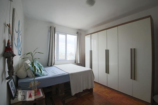 Quarto 2 de apartamento para alugar com 2 quartos, 70m² em Santa Efigênia, São Paulo