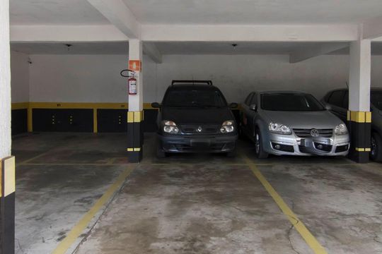 Garagem de apartamento para alugar com 2 quartos, 55m² em Chácara Nossa Senhora Aparecida, São Paulo