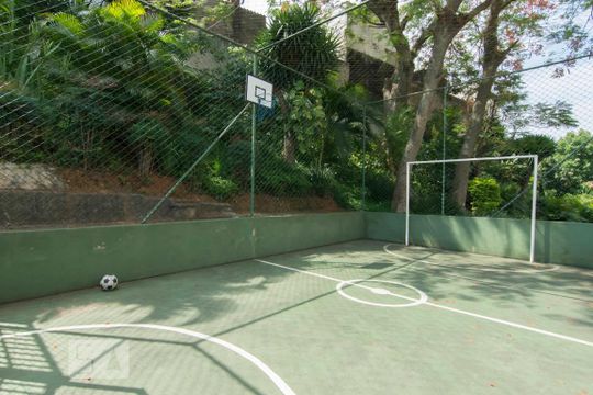 Quadra de apartamento para alugar com 2 quartos, 55m² em Chácara Nossa Senhora Aparecida, São Paulo