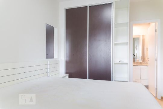 Suíte de apartamento para alugar com 1 quarto, 55m² em Cerqueira César, São Paulo