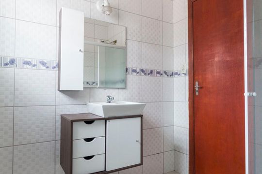 Banheiro Social de casa à venda com 3 quartos, 145m² em Jardim Oriental, São Paulo