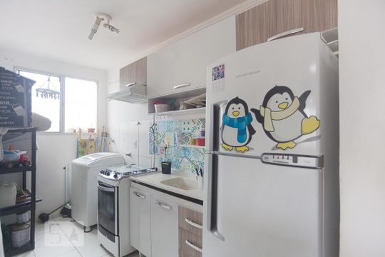 Cozinha de apartamento à venda com 2 quartos, 43m² em Loteamento Parque São Martinho, Campinas