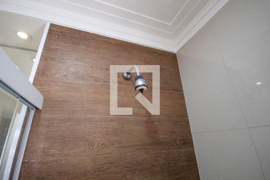 Banheiro da Suíte de apartamento para alugar com 2 quartos, 67m² em Umuarama, Osasco