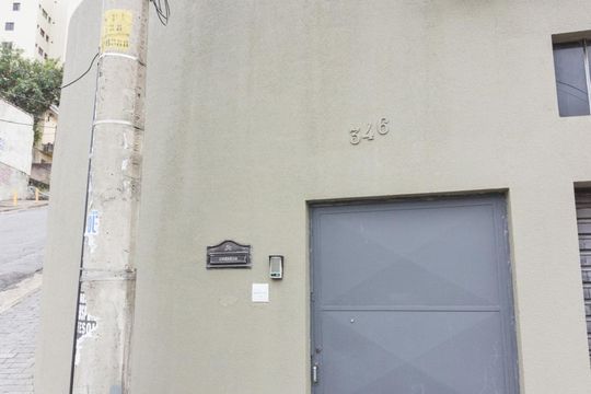Fachada de casa para alugar com 1 quarto, 26m² em Imirim, São Paulo
