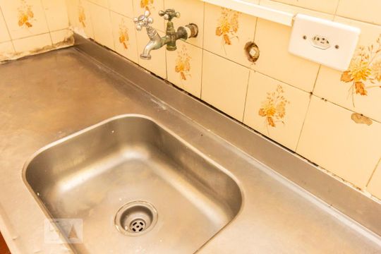 Cozinha Pia de casa à venda com 2 quartos, 120m² em Bom Retiro, São Paulo