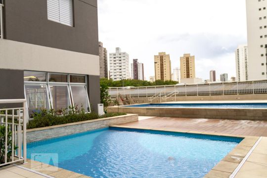 Área comum - Piscina de apartamento para alugar com 2 quartos, 57m² em Barra Funda, São Paulo