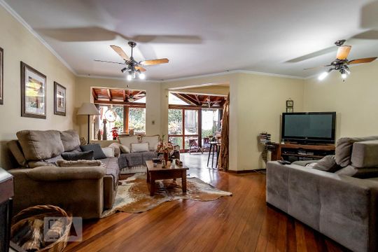 Sala de casa de condomínio à venda com 6 quartos, 300m² em Jardim Itu Sabará, Porto Alegre