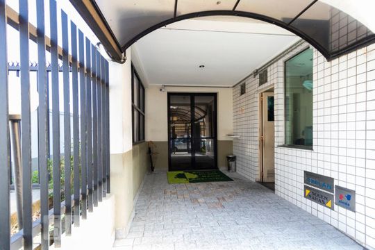 Entrada de apartamento à venda com 2 quartos, 64m² em Vila Guarani (z Sul), São Paulo