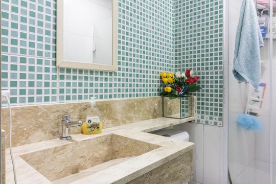 Banheiro de apartamento à venda com 2 quartos, 50m² em Limão, São Paulo