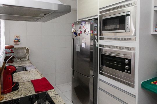 Cozinha de apartamento para alugar com 3 quartos, 130m² em Jardim Avelino, São Paulo