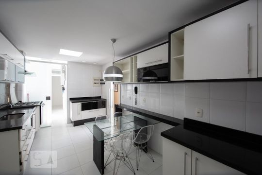 Apartamento à venda com 3 quartos, 360m² em Recreio dos Bandeirantes, Rio de Janeiro