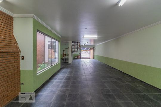 Garagem de casa para alugar com 4 quartos, 300m² em Rudge Ramos, São Bernardo do Campo