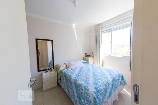 Quarto 1 de apartamento para alugar com 2 quartos, 46m² em Cavalhada, Porto Alegre