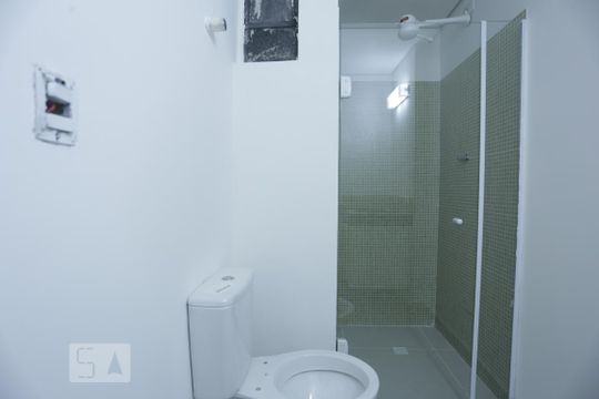 Banheiro de apartamento para alugar com 1 quarto, 42m² em Bela Vista, São Paulo