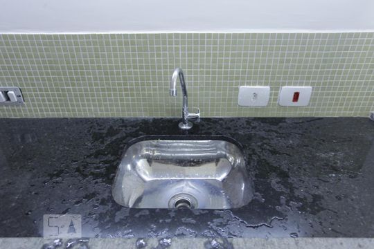Cozinha de apartamento para alugar com 1 quarto, 42m² em Bela Vista, São Paulo