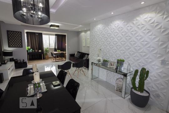Sala de apartamento para alugar com 4 quartos, 150m² em Barra da Tijuca, Rio de Janeiro