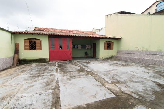 Área Externa de casa à venda com 4 quartos, 344m² em Paquetá, Belo Horizonte