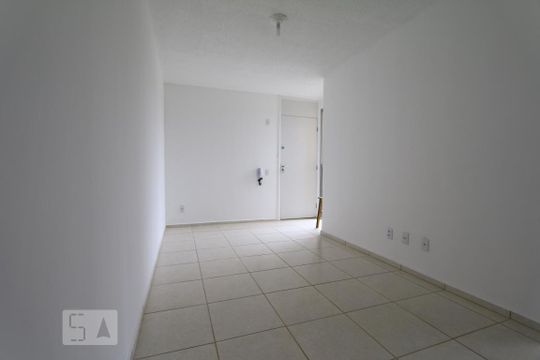 Sala  de apartamento para alugar com 2 quartos, 50m² em Jacarepaguá, Rio de Janeiro