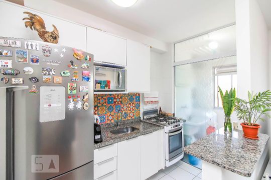 Cozinha de apartamento à venda com 2 quartos, 50m² em Protásio Alves, Porto Alegre