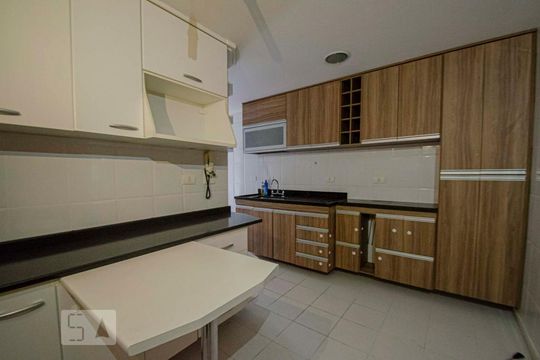 Cozinha de apartamento à venda com 3 quartos, 100m² em Tijuca, Rio de Janeiro