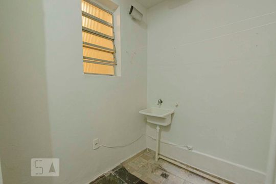 Área de Serviço de kitnet/studio à venda com 1 quarto, 35m² em Grajaú, Rio de Janeiro