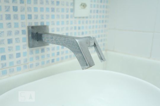 Banheiro - Torneira de kitnet/studio para alugar com 1 quarto, 30m² em Copacabana, Rio de Janeiro