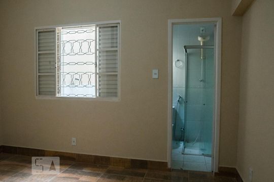 Sala de casa à venda com 3 quartos, 200m² em São João Batista (venda Nova), Belo Horizonte