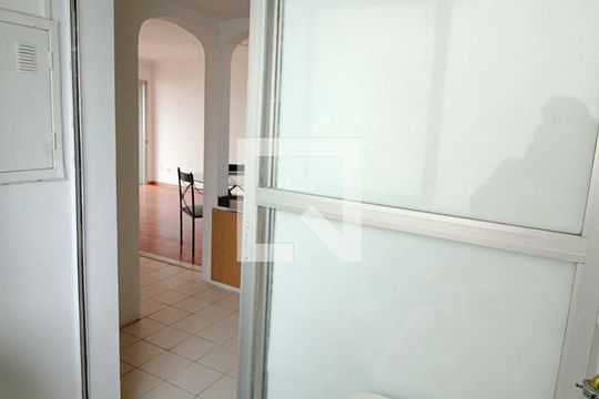 Área de Serviço de apartamento para alugar com 1 quarto, 45m² em Real Parque, São Paulo