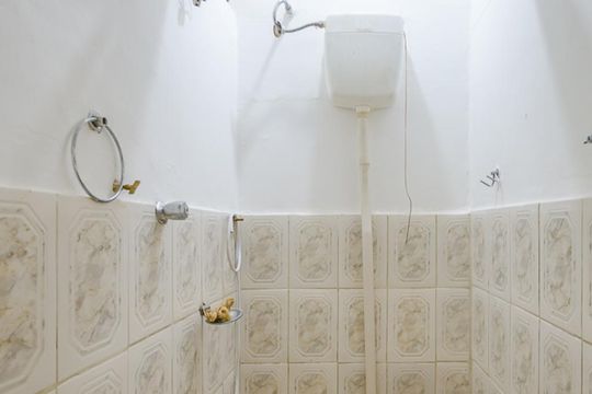 Banheiro de apartamento para alugar com 1 quarto, 32m² em Marajó, Belo Horizonte