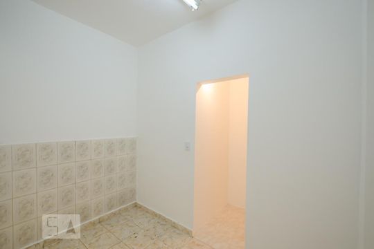 Quarto de apartamento para alugar com 1 quarto, 32m² em Marajó, Belo Horizonte