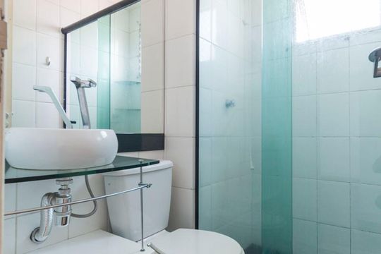 Banheiro Social de apartamento à venda com 2 quartos, 58m² em Jardim Oriental, São Paulo