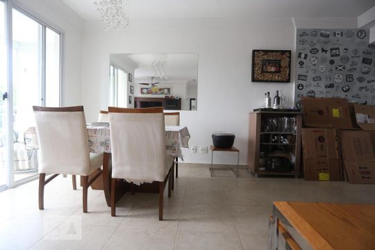 Sala de apartamento para alugar com 3 quartos, 70m² em Jaguaré, São Paulo