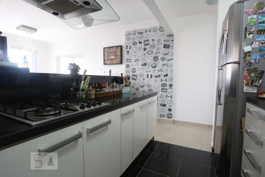 Cozinha de apartamento para alugar com 3 quartos, 70m² em Jaguaré, São Paulo