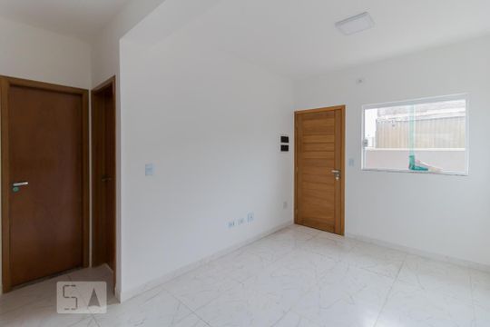 Sala de casa de condomínio para alugar com 2 quartos, 45m² em Itaquera, São Paulo