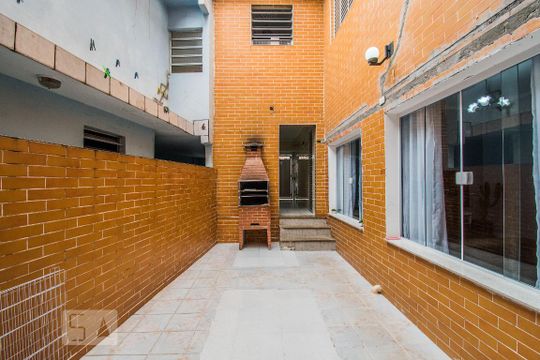 Churrasqueira de casa para alugar com 4 quartos, 260m² em Vila Moraes, São Paulo