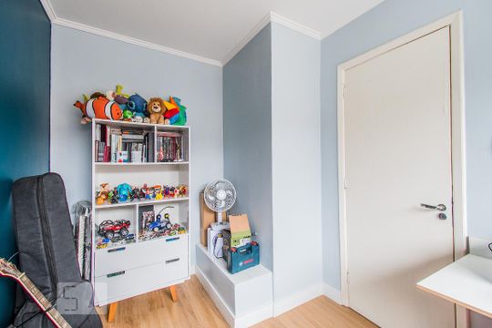 Quarto 2 de casa para alugar com 4 quartos, 260m² em Vila Moraes, São Paulo