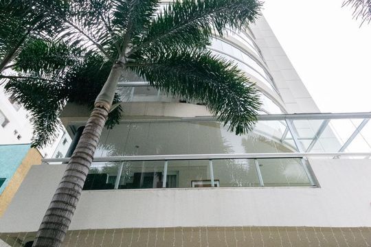 Fachada de apartamento à venda com 3 quartos, 148m² em Moema , São Paulo