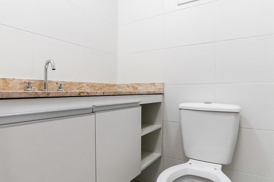 Banheiro de apartamento para alugar com 2 quartos, 63m² em Vila Gustavo, São Paulo