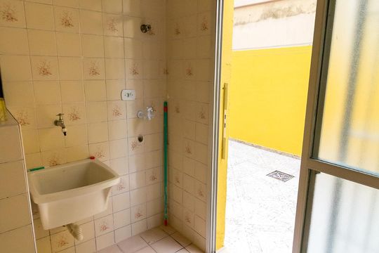 Área de serviço de apartamento à venda com 2 quartos, 85m² em Vila das Bandeiras, Guarulhos