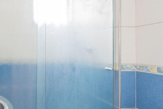 Banheiro de apartamento à venda com 2 quartos, 63m² em São Pedro, Osasco