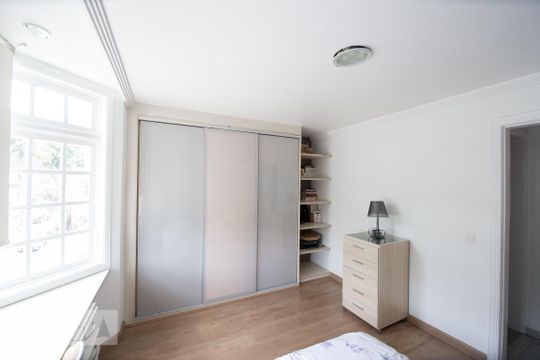 Casa à venda com 4 quartos, 150m² em Vargem Pequena, Rio de Janeiro