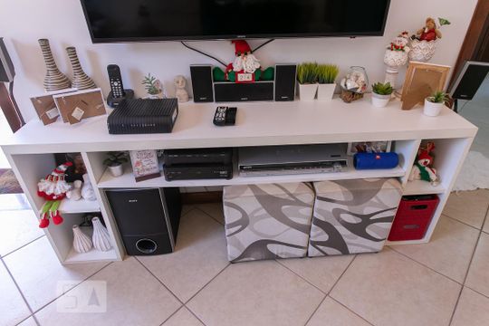 Detalhe de casa de condomínio à venda com 3 quartos, 130m² em Santa Tereza, Porto Alegre