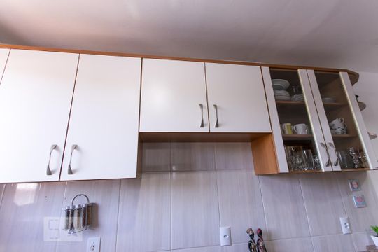 Detalhe de casa de condomínio à venda com 3 quartos, 130m² em Santa Tereza, Porto Alegre