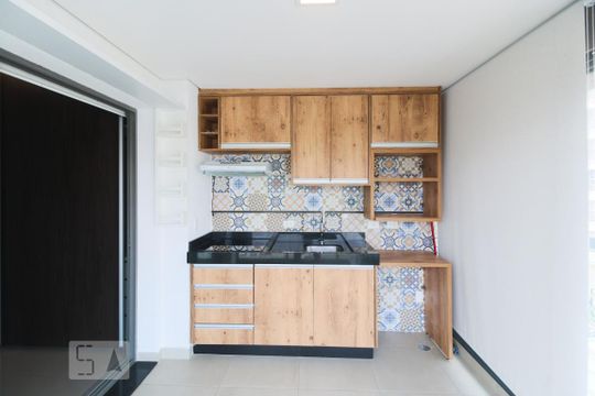 Varanda de kitnet/studio para alugar com 1 quarto, 30m² em Vila Cordeiro, São Paulo