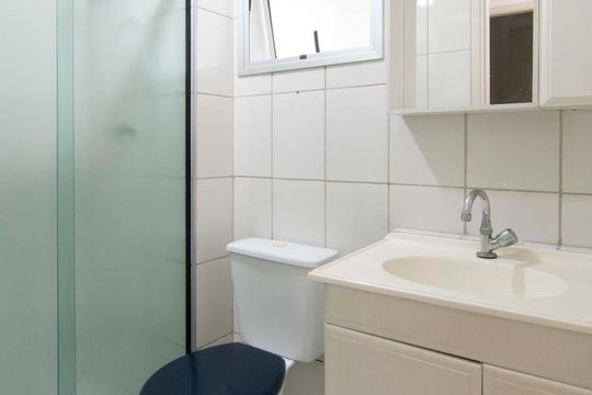 Banheiro de apartamento à venda com 3 quartos, 55m² em Vila Basileia, São Paulo