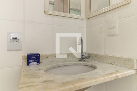 Banheiro - Torneira de kitnet/studio à venda com 1 quarto, 30m² em Higienópolis, São Paulo