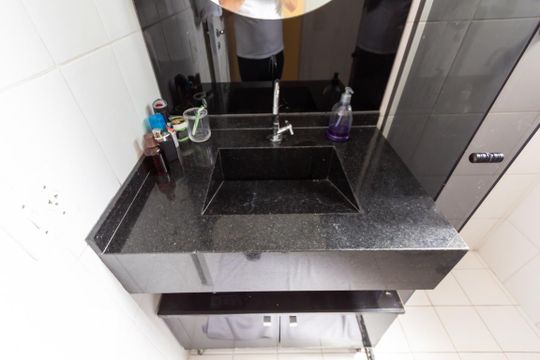 Detalhe do banheiro de apartamento à venda com 2 quartos, 50m² em Jardim Ampliação, São Paulo