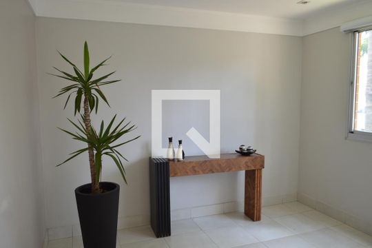 Hall de apartamento para alugar com 2 quartos, 47m² em Cambuci, São Paulo