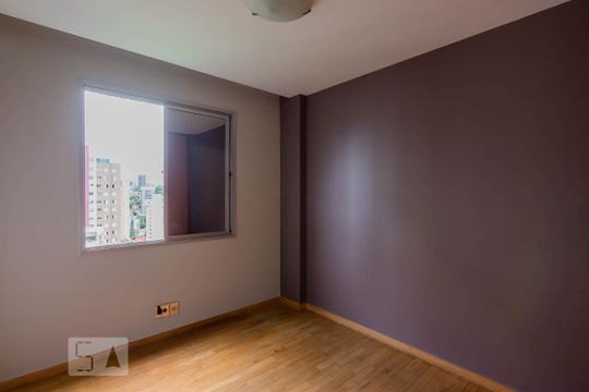 Quarto 2 de apartamento para alugar com 3 quartos, 200m² em Santo Antônio, Belo Horizonte
